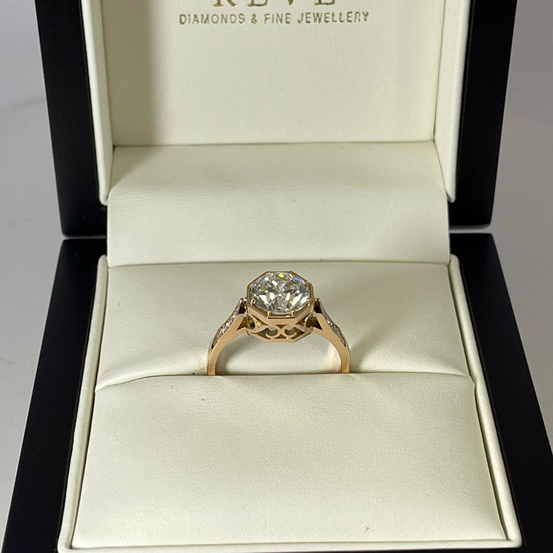 Liana Design engagement ring design