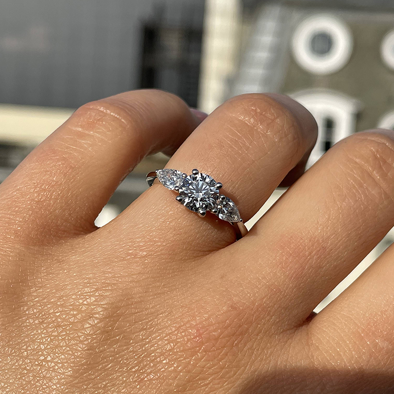 Lu Design engagement ring design
